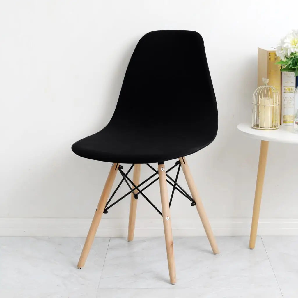 Housse de chaise scandinave noire extensible et imperméable