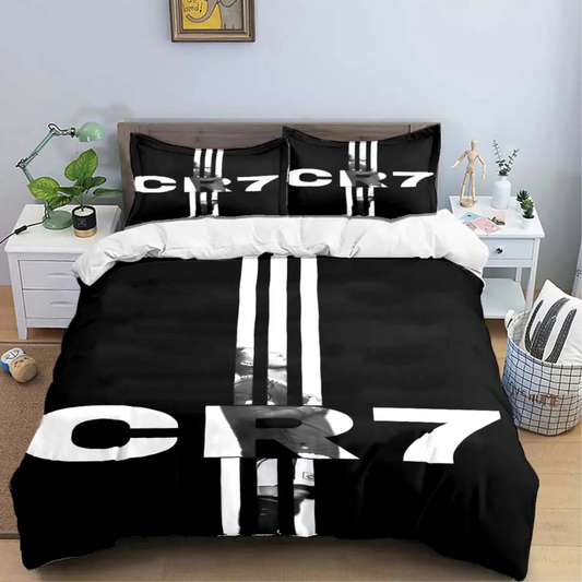 Housse de couette foot CR7 noir et blanc avec motif rayé et logo CR7.