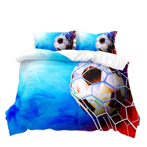 Housse de couette foot But montrant un ballon stylisé low-poly traversant le filet sur fond dégradé bleu et rouge.