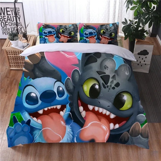 Housse de couette pour enfant avec impression 3D de Stitch et Lilo en style cartoon, posée sur un lit.