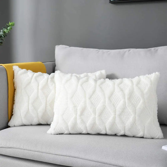 Housse de coussin rectangulaire blanche effet peluche 30x50 cm – Déco cocooning moderne