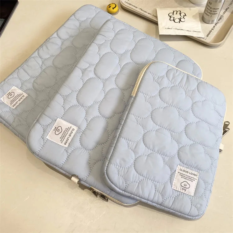 Housse Tablette pour iPad, Samsung, Huawei – Housse Nuage Bleu ou Blanc