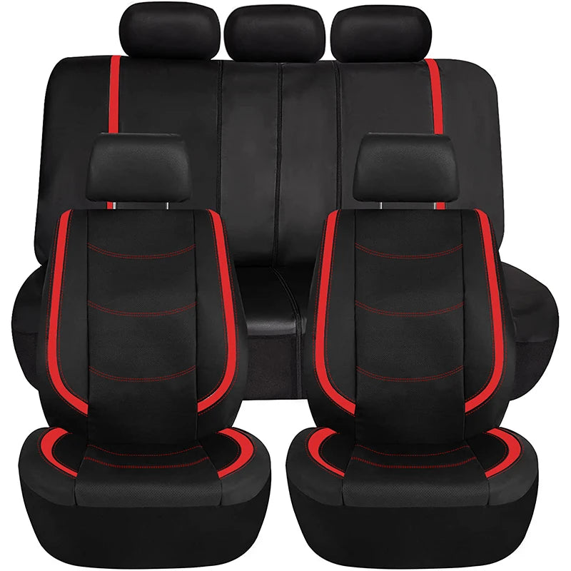 Set de housses de siège auto universelles rouge en cuir PU noir avec passepoils et coutures bleues, couvrant sièges avant, banquette et appuie-têtes.