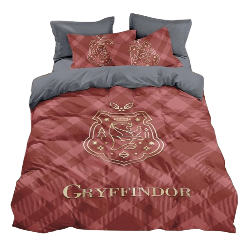 Housse de couette à carreaux rouge profond avec l’écusson et l’inscription Gryffondor posée sur un lit moderne.