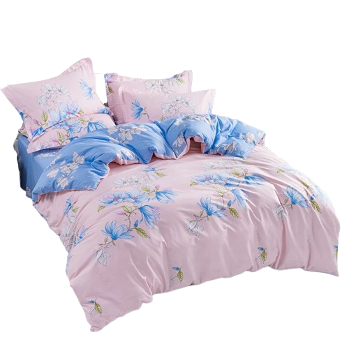 Housse de couette réversible rose et bleu avec imprimé floral délicat, installée sur un lit lumineux.