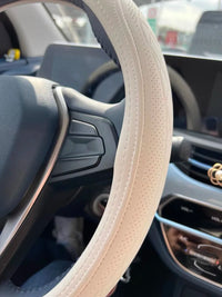 Thumbnail for Zoom sur la housse de volant de voiture en cuir beige